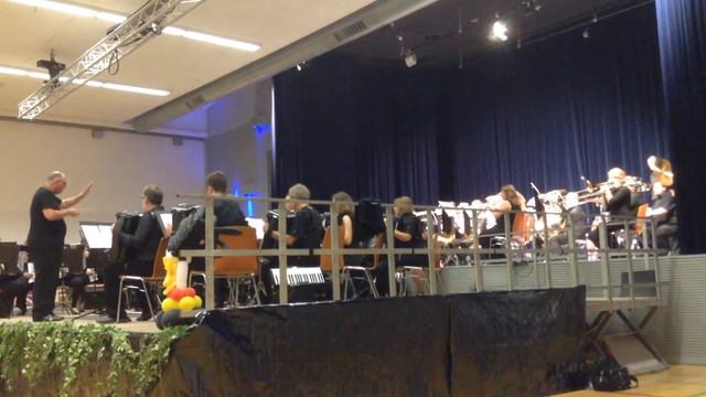 Orchester der AVP mit der Whitwell Brass Band - Finlandia смотреть онлайн