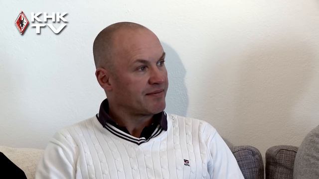 121029 - Intervju med KHK´s nye tränare Janne Karlsson смотреть онлайн