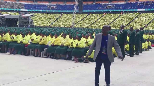 Modimo Wa Bo Engenas by Wacha Mkhukhu Wachumlilo смотреть онлайн