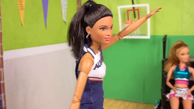 Barbie Doll Cheer Tryouts with LOL OMG Cheerleader - Titi Toys смотреть онлайн