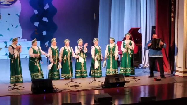 Алексей Суханов и народный ансамбль "Сибирячка" смотреть онлайн