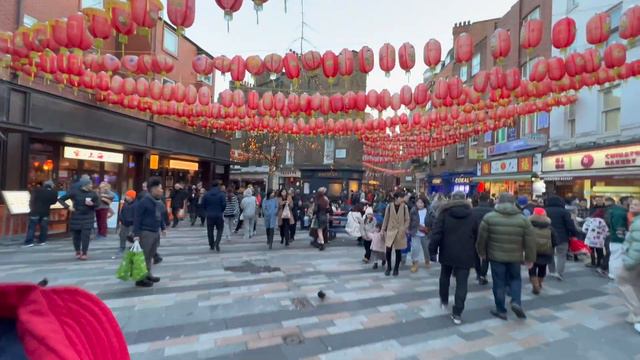 Chinatown in London, M&M's World & The LEGO Store 4K смотреть онлайн