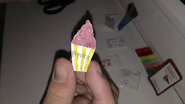 Распаковка бумажных сюрпризов! Радужная кнопка ютюб? смотреть онлайн