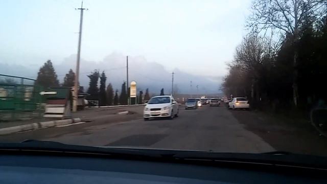 Zarkent, So'qoqdan qaytishdagi... Паркент туманига кӯк сомса ейиш учун келганлар смотреть онлайн