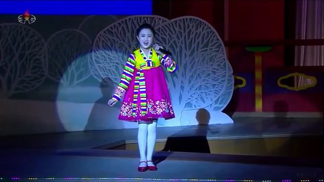 【2021】万景台学生少年宮殿　３人の子供による独唱舞台　　／　만경대학생소년궁전　 독창 무대 смотреть онлайн