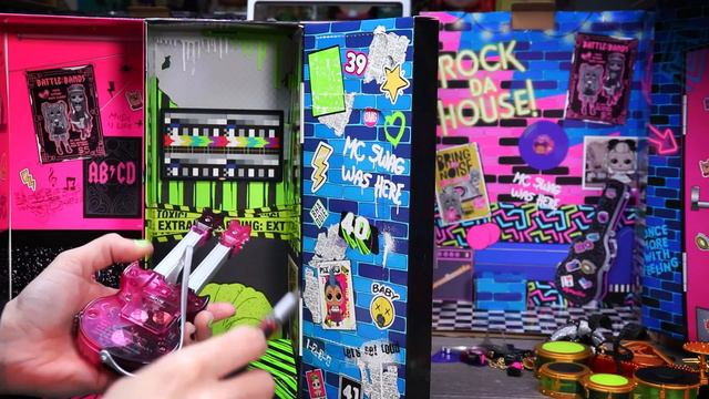 Why Is LOL Surprise Quality Still So Horrible?! - LOL OMG Remix Super Surprise Boom Box Set смотреть онлайн