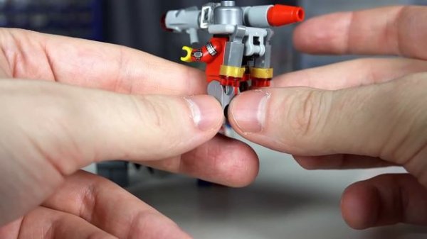 LEGO DC: Gotham City Cycle Chase (76053) - Brickworm