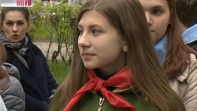 Памятник школьному портфелю появился в Сормове смотреть онлайн