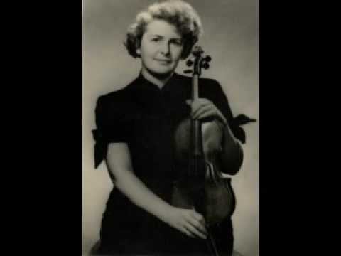 Галина Баринова - Стравинский Русский танец смотреть онлайн