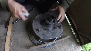 Стыковка  двигателя трактора и кпп зил.