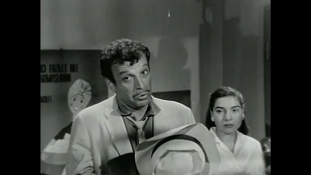 Komşunun Tavuğu - Tanju Diye Erkek Adı Mı Olur ? | Türkan Şoray Sadri Alışık | Yeşilçam Filmi смотреть онлайн