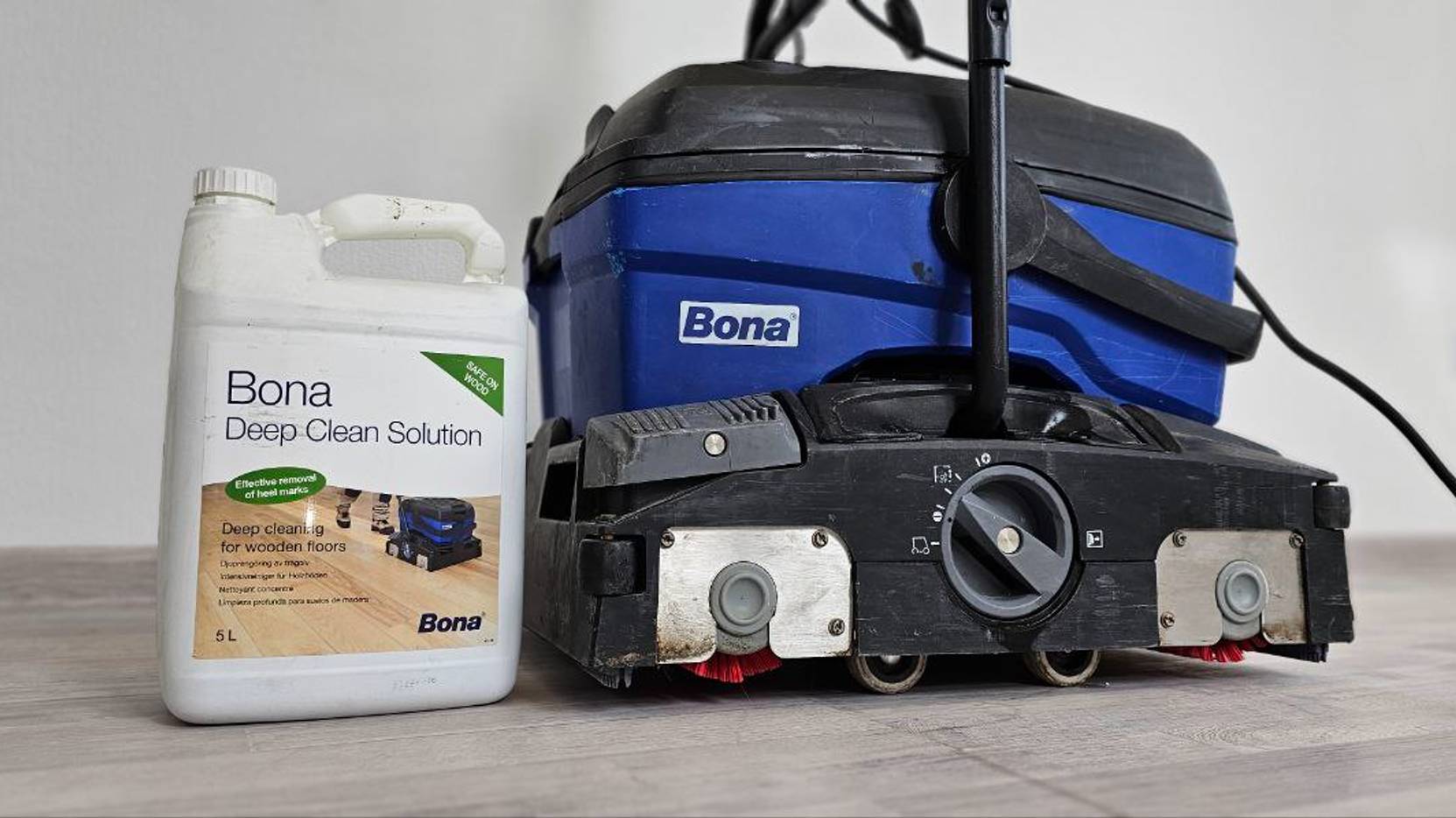 Как, и чем отмыть ламинат. смотреть онлайн