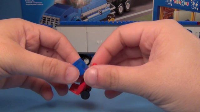 LEGO 7848 Toys R Us Truck LEGO City Review - BrickQueen
