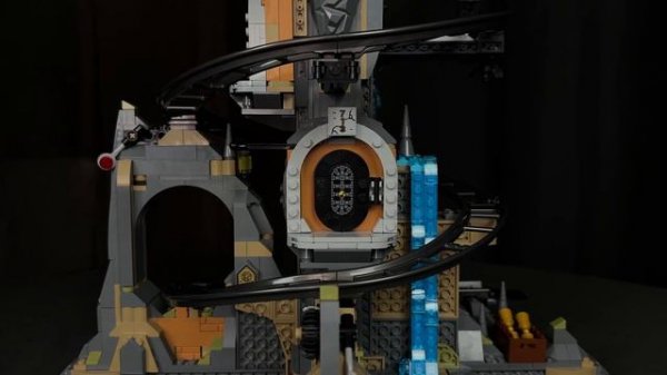 LEGO 76417 Gringotts Wizarding Bank – Collectors' Edition - detailed review