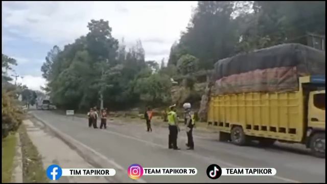 Lapor Pak Kapolri Mohon Tindak Tegas Oknum2 Seperti Ini ( Razia Melanggar SOP ) смотреть онлайн