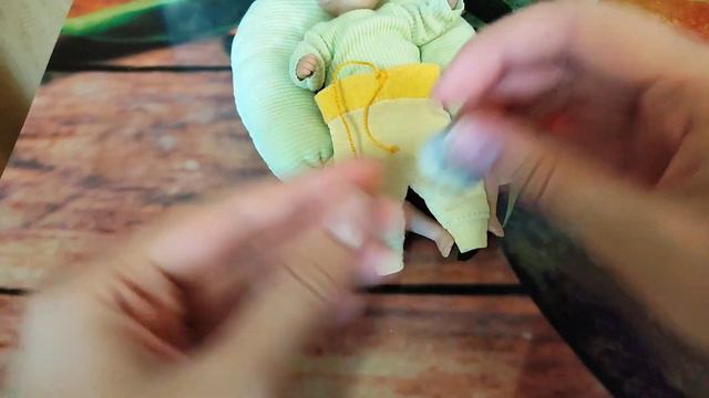 ДЕНЬ с мини РЕБОРНАМИ / влог / делаем браслетик и чокер для кукол🌦️ смотреть онлайн