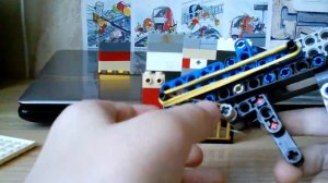 Как сделать пистолет из Лего Техник с магазином