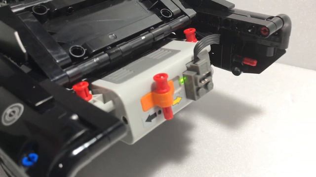 LEGO Technic 42111 Dom's Dodge Charger motorized and remote controlled смотреть онлайн