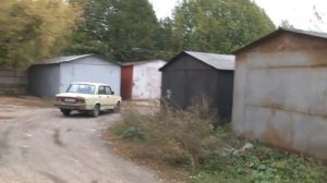 Школьник купил первую жигули, чуть не разложился. Первый раз за рулем.