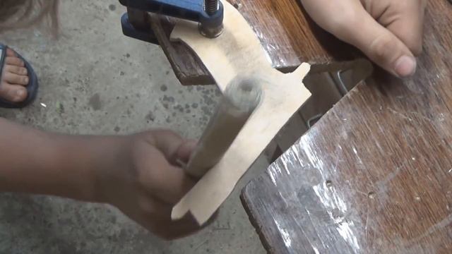 Как сделать CZ-75 AUTO из дерева? смотреть онлайн