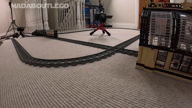 LEGO Trains, Emerald Night 10194. смотреть онлайн
