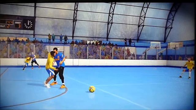 Dani Alves Trying To KISS Nani?? смотреть онлайн