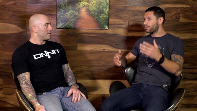 Joe Rogan & Aubrey Marcus Discuss Shroom TECH Sport смотреть онлайн