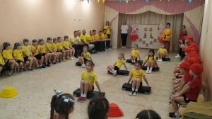 Танец на степ-платформах на празднике 23 февраля