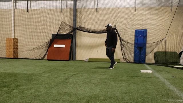 I Did The Hall Of Famer Rickey Henderson Challenge (...and share his secret tips to steal 2nd base) смотреть онлайн