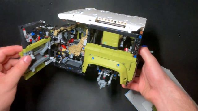 LEGO Land Rover Defender 42110 | Speed Build Part 2 #lego #legobuild #legotechnic