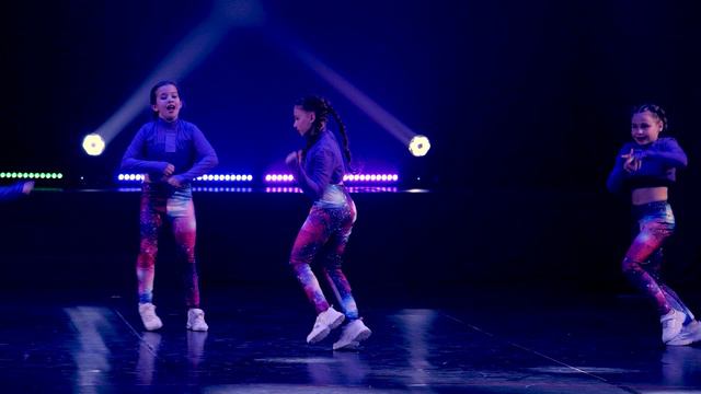 В стиле хип-хоп смотреть онлайн