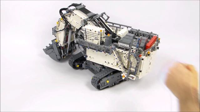 Lego Technic #42100 смотреть онлайн