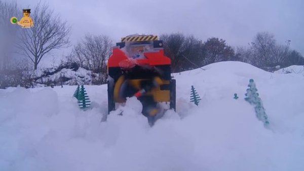 WORKING Lego train snow plow - Part 2