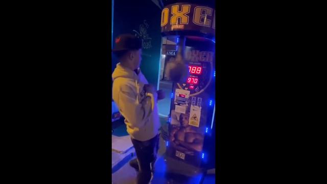 UNUSUAL MEMES COMPILATION V262 смотреть онлайн