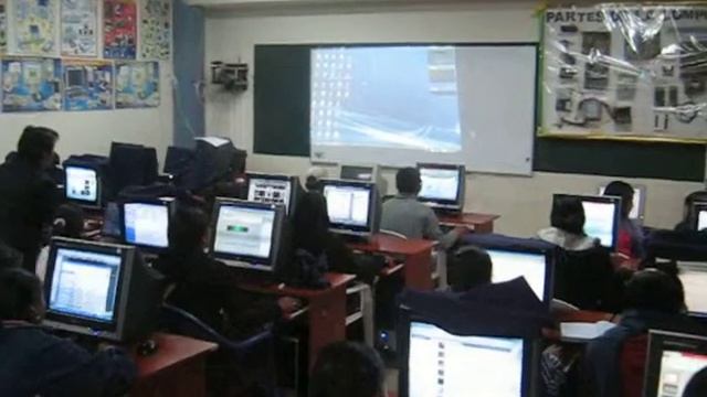 CLASES DE COMPUTACION - CETPRO PEDRO PAULET 2012 смотреть онлайн