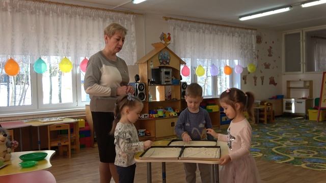 Занятие в младшей группе: "В гости к нам пришли ежата." смотреть онлайн