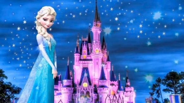 Принцесса Эльза живёт в своё волшебном замке из Диснея! 🤩 Видео для детей! 🤩