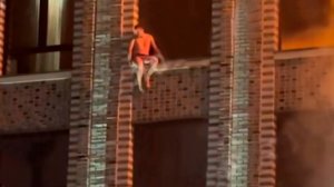 Люди выпрыгивали из окон горящего жилого комплекса «Селигер Сити» в Москве