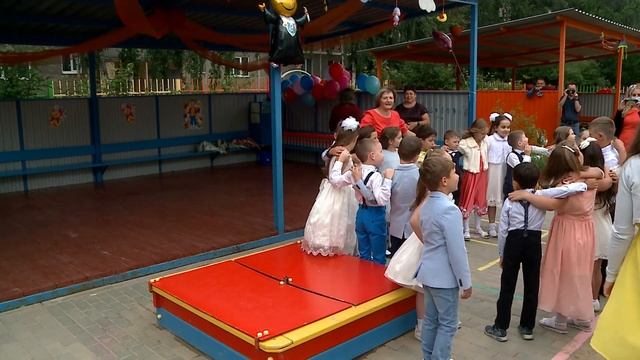 Детский сад № 313 Солнышко выпускной вечер 20 июня 2020 смотреть онлайн