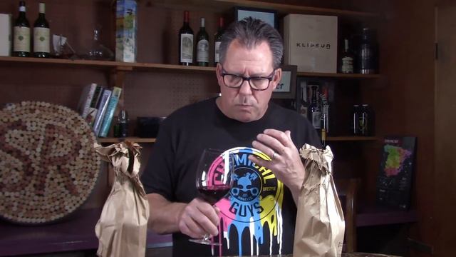 One on One Pinot Noir Blind Tasting: Episode 486 смотреть онлайн