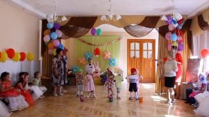 Выпускной утренник в детском саду - поздравление малышей.