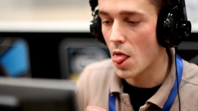 Кунерино - длинный язык. Кто доброй сказкой входит в дом? Кто с детства каждому знаком? смотреть онлайн