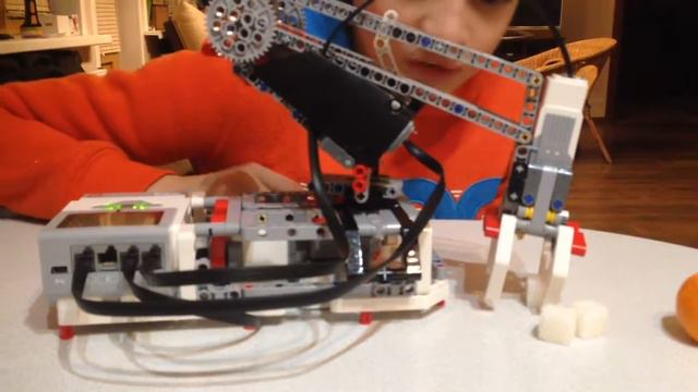 Робо-рука LEGO Mindstorms EV3 смотреть онлайн