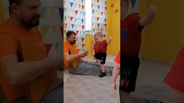 Детский сад. Физкультура под балалайку, ч 1. Младшая группа смотреть онлайн