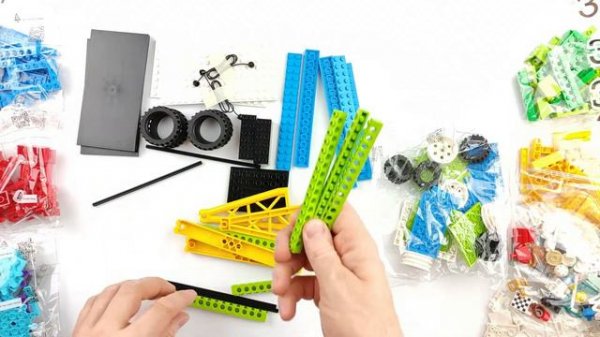 Розпакування та огляд: LEGO Education BricQ Motion Essential (45401)
