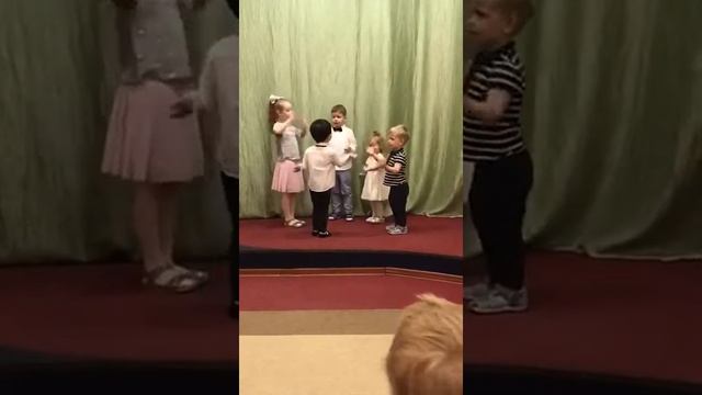Английский язык в детском садике Божья коровка смотреть онлайн