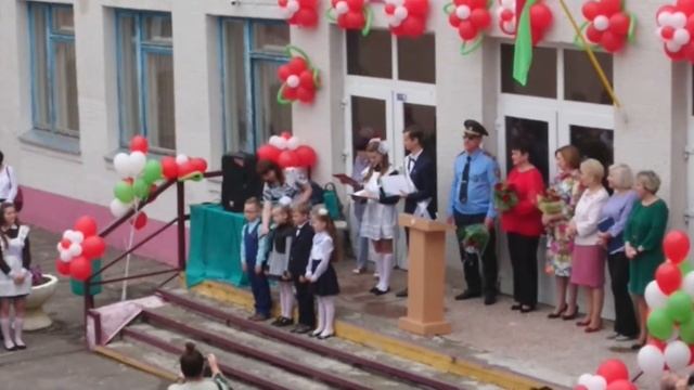 Стихи от малышей выпускникам