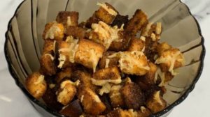 Сухарики с сыром в духовке.