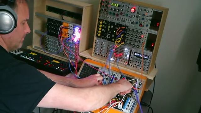 Eurorack modular techno jam смотреть онлайн