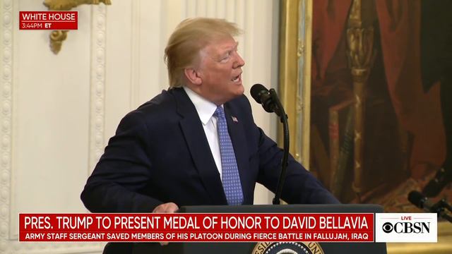 Trump presents Medal of Honor to Iraq war veteran смотреть онлайн